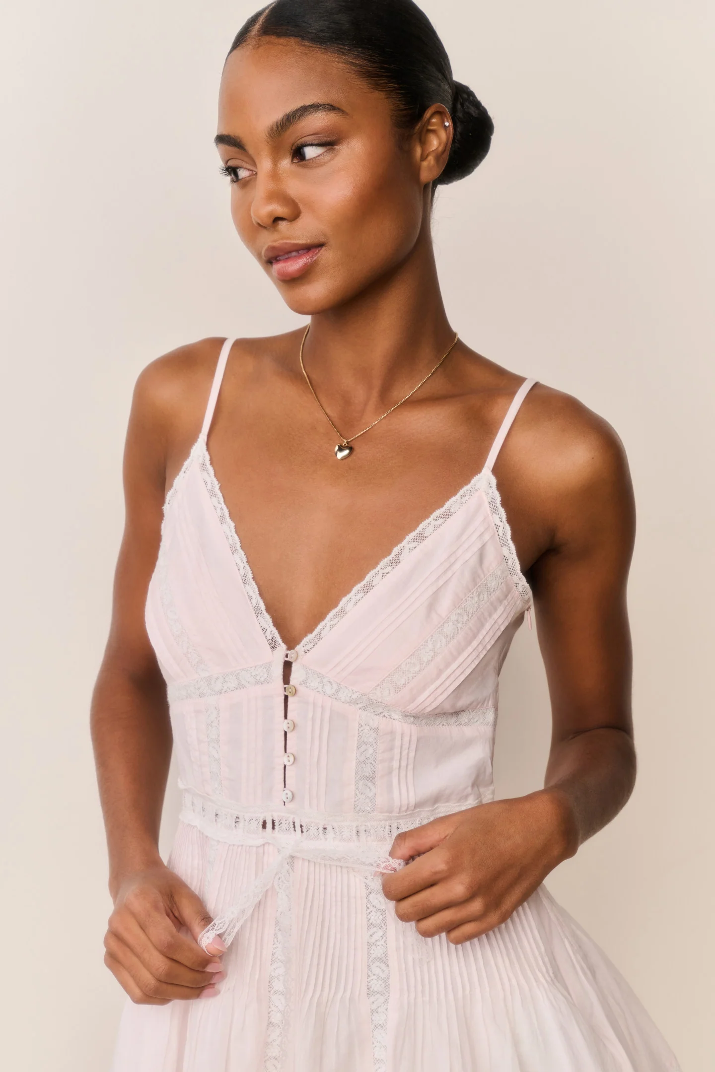 Vestido corto de encaje de algodón rosa Zirelle
