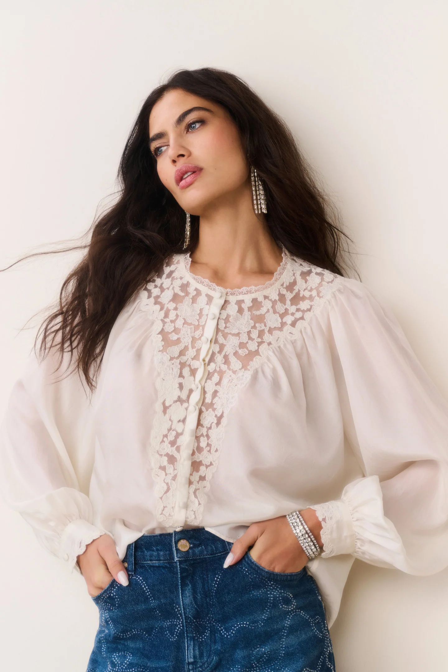 Blusa de Encaje de Seda Carine