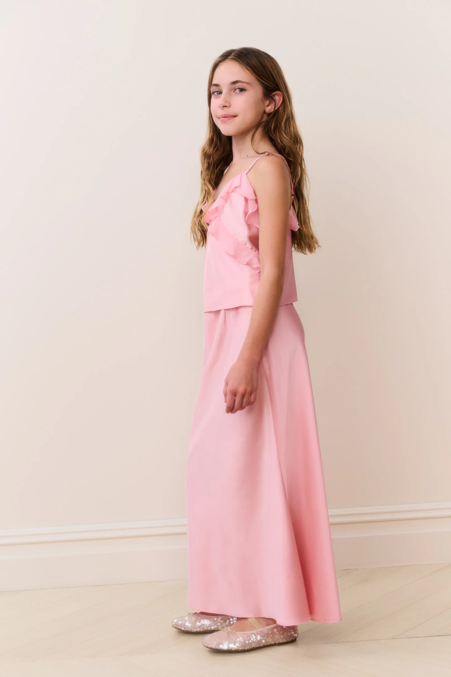 Vestido maxi de seda con diseño de encaje Tween Thyme