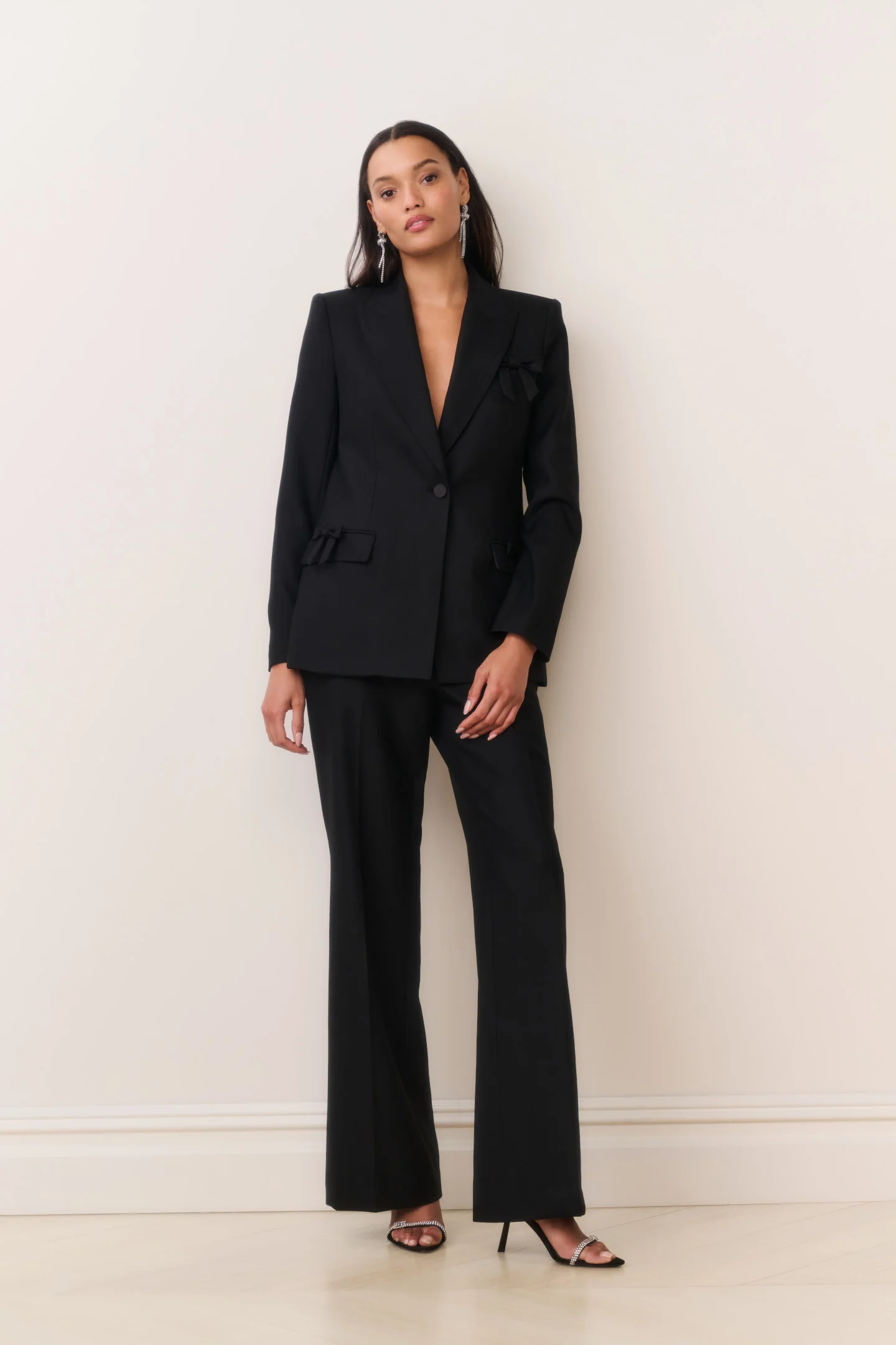 Blazer con detalles de lazo de mezcla de lana Shayne