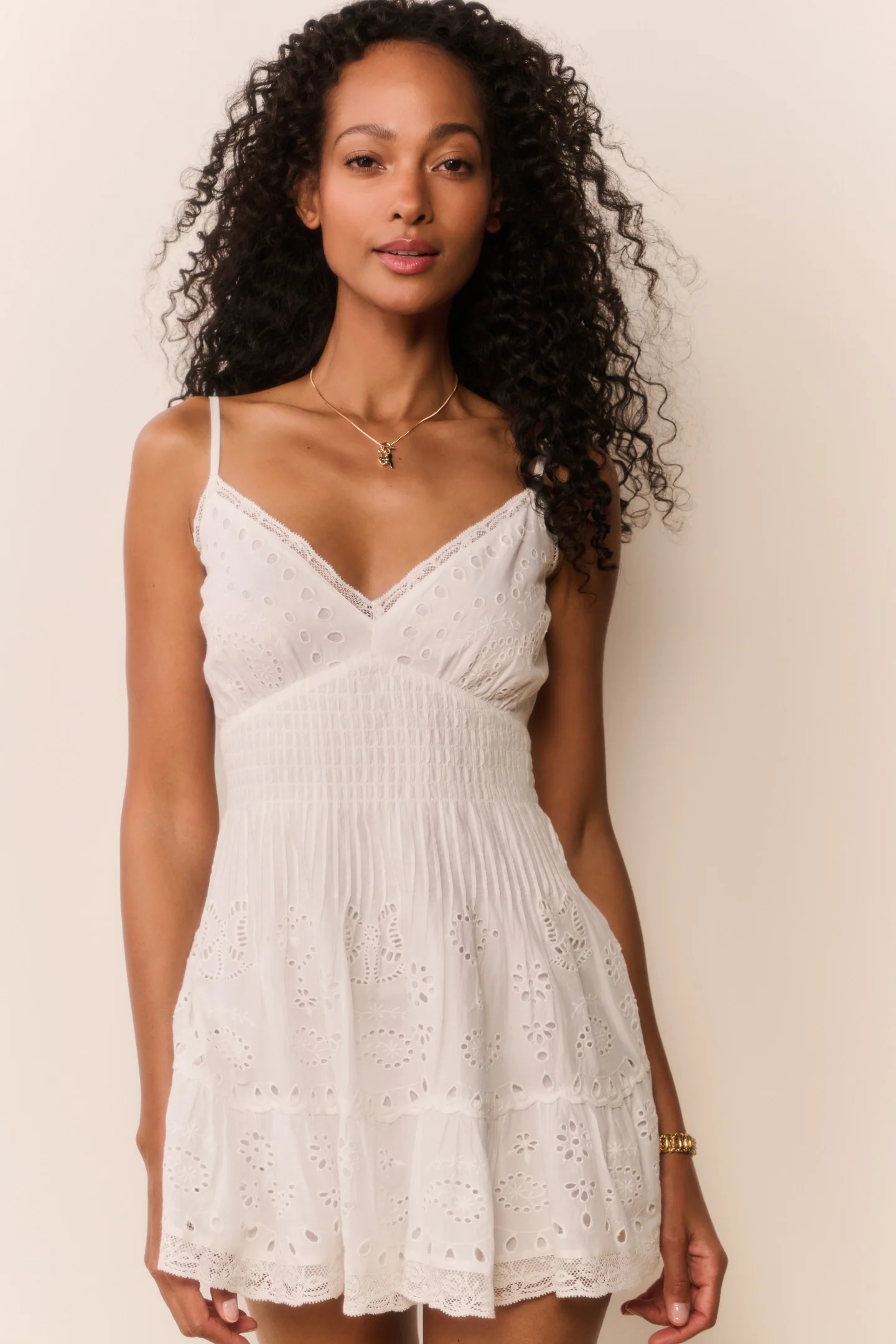 Vestido Mini con Volantes de Algodón Azar