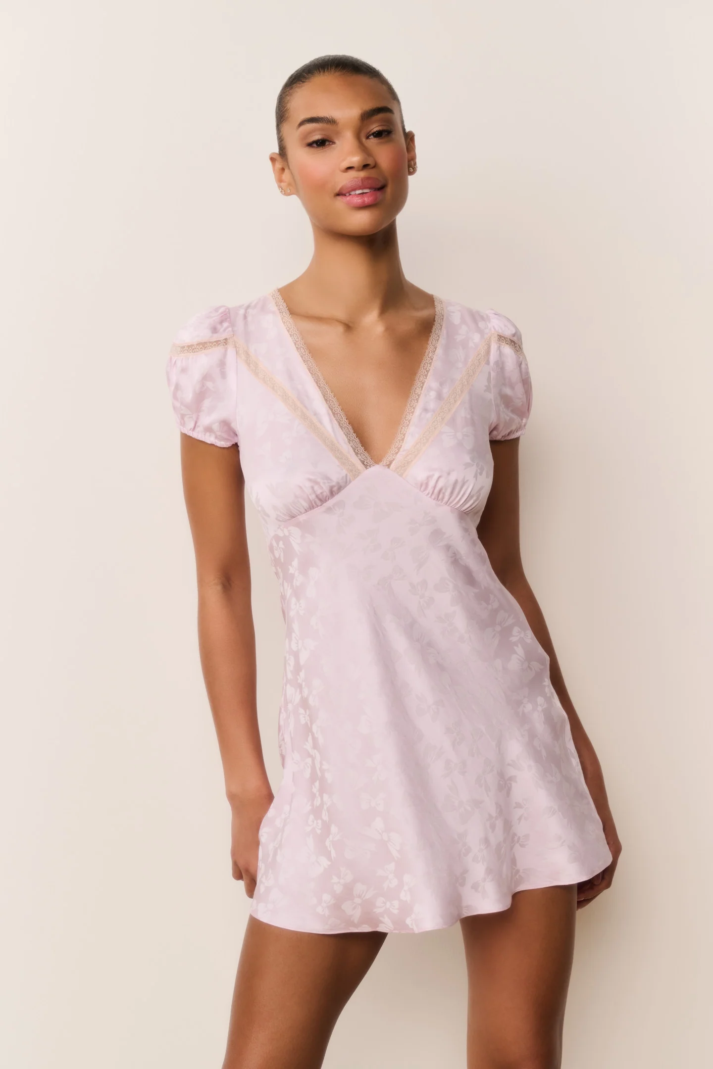 Vestido mini de jacquard con lazo de seda Sylara