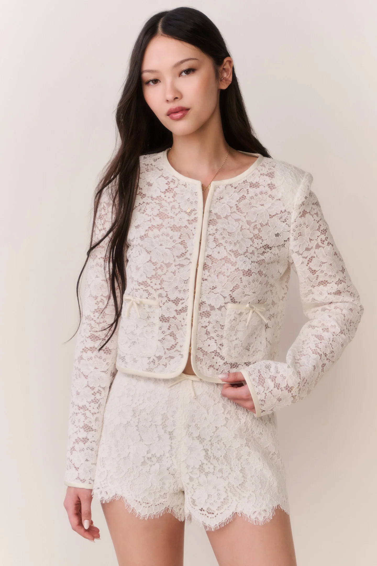 Chaqueta de encaje corta Junetta