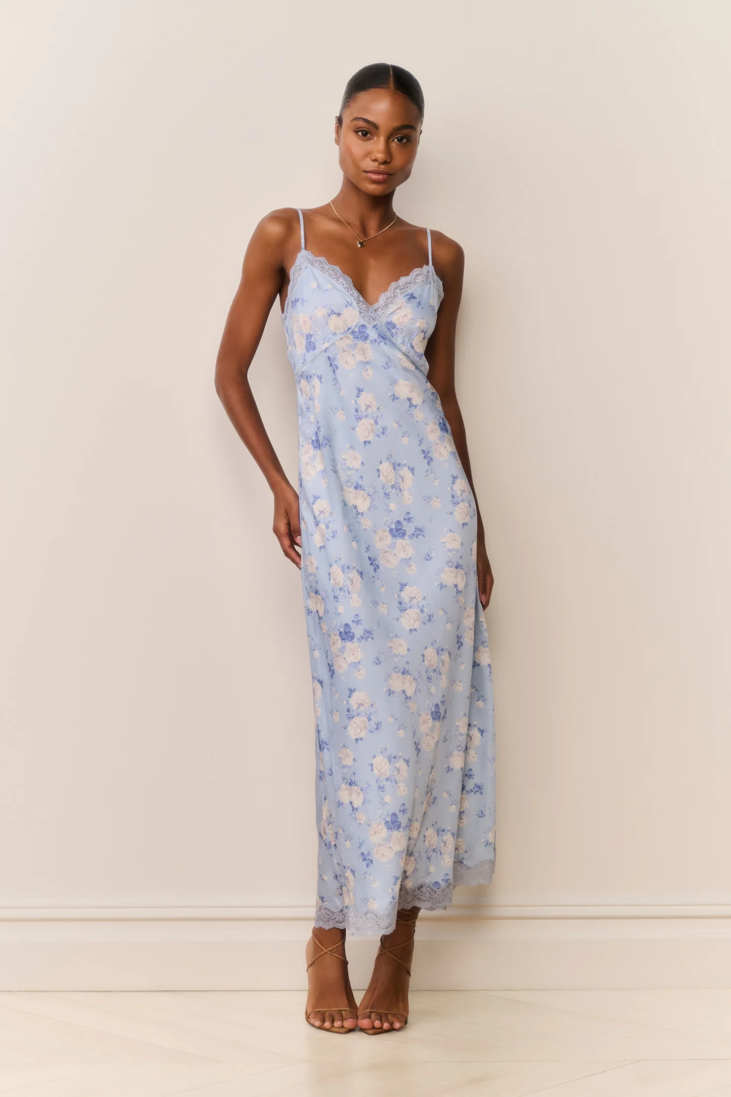 Vestido Maxi Slip Estilo Herencia Manuela
