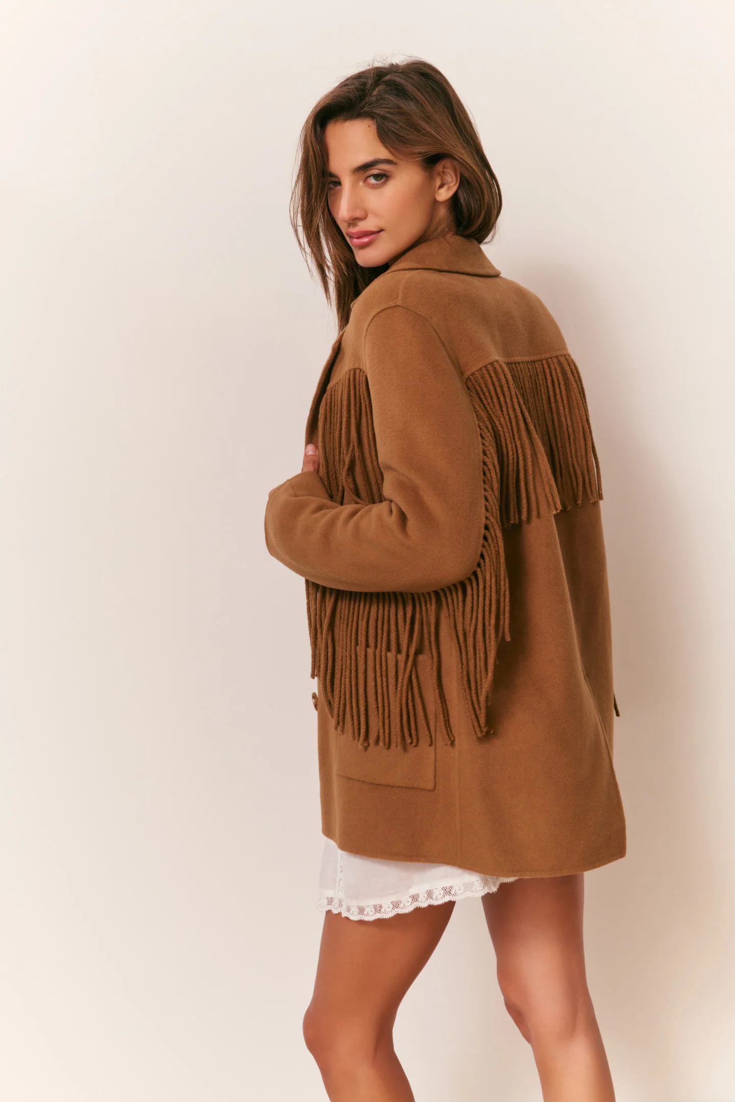 Chaqueta con borlas de lana Maebella