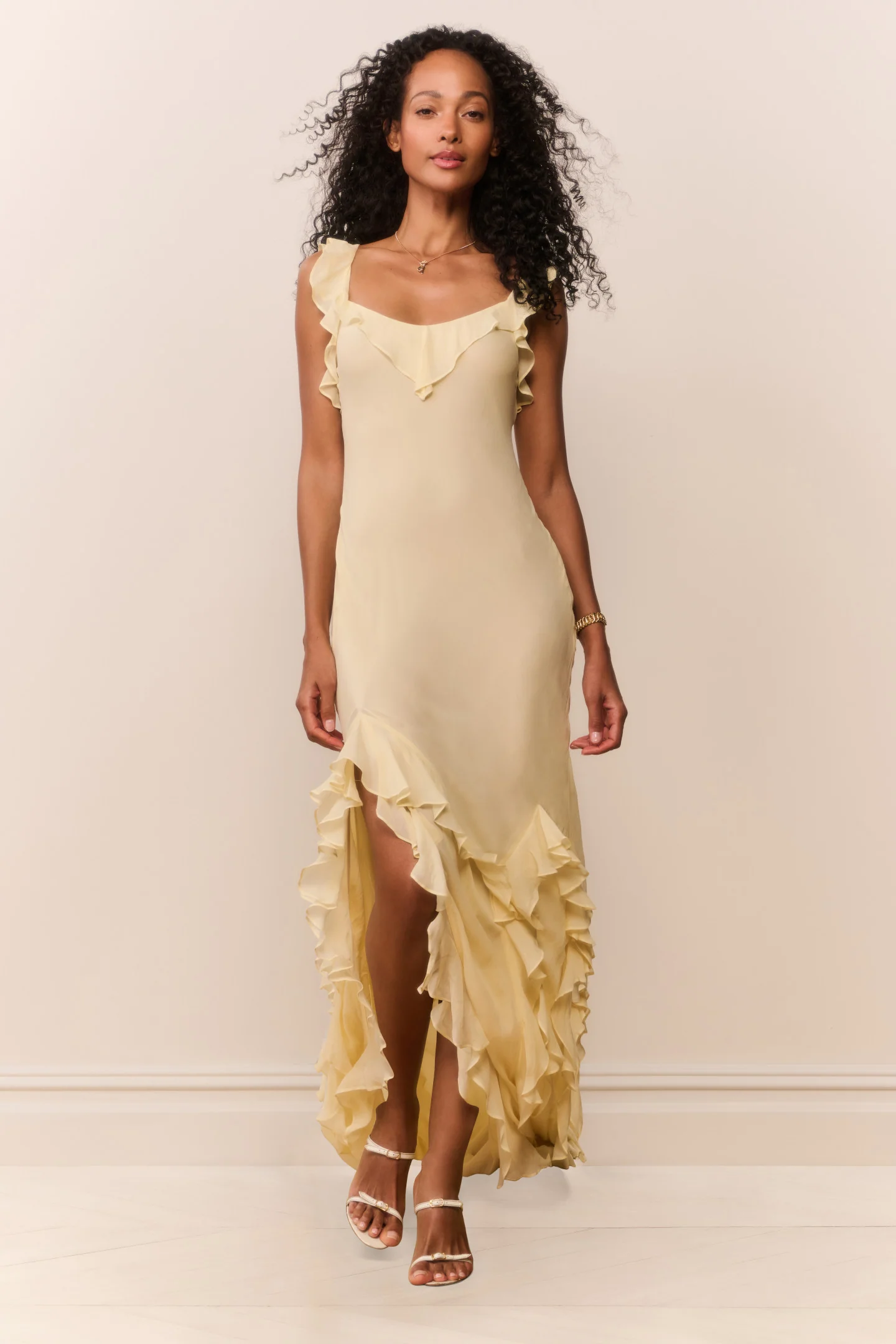 Vestido maxi de gasa Roseline con volantes