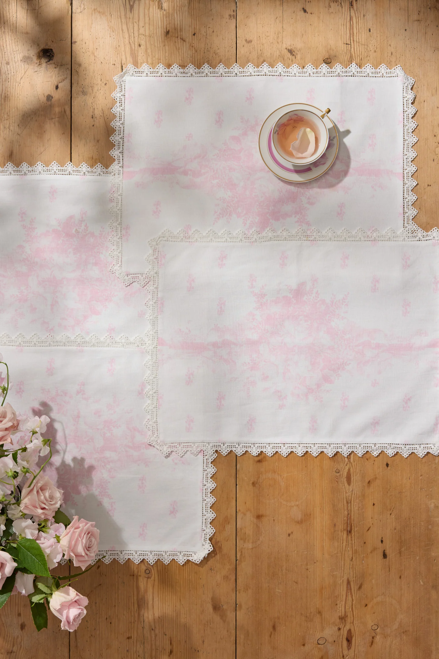Manteles de Mesa Estampados Rosa Victoriano - Conjunto de 4