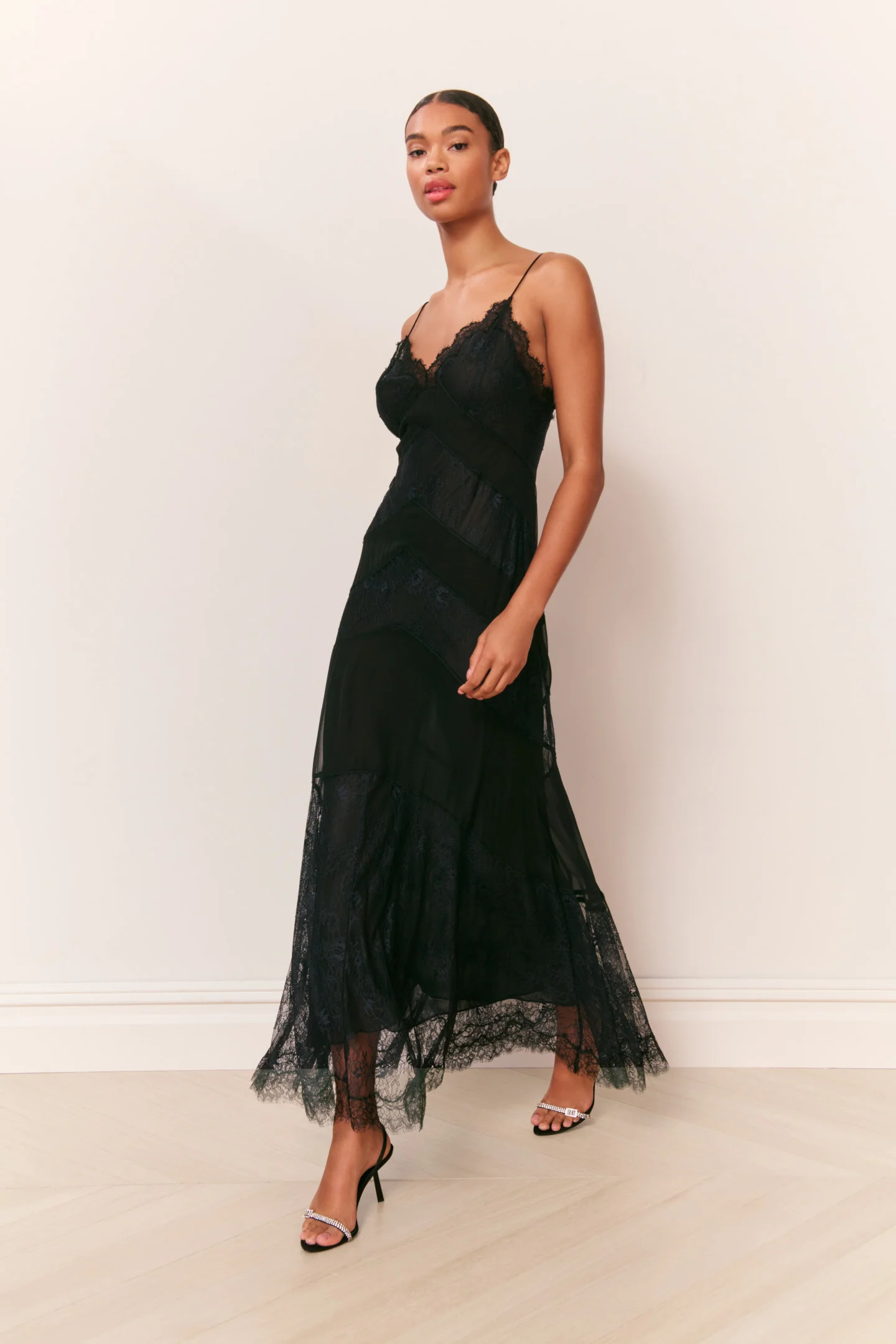 Vestido Maxi de Encaje de Seda Astra