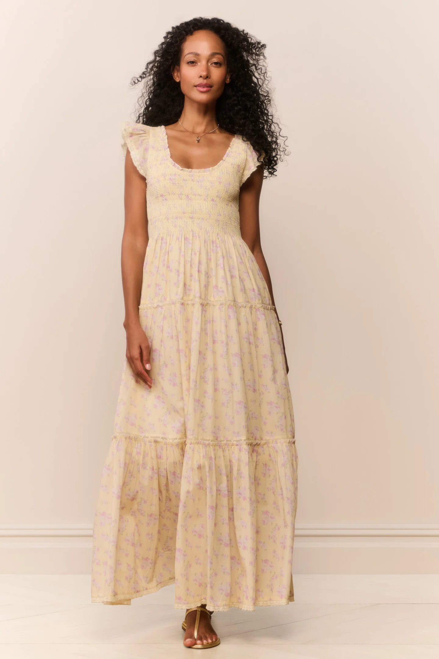 Vestido maxi floral con estampado de Chessie