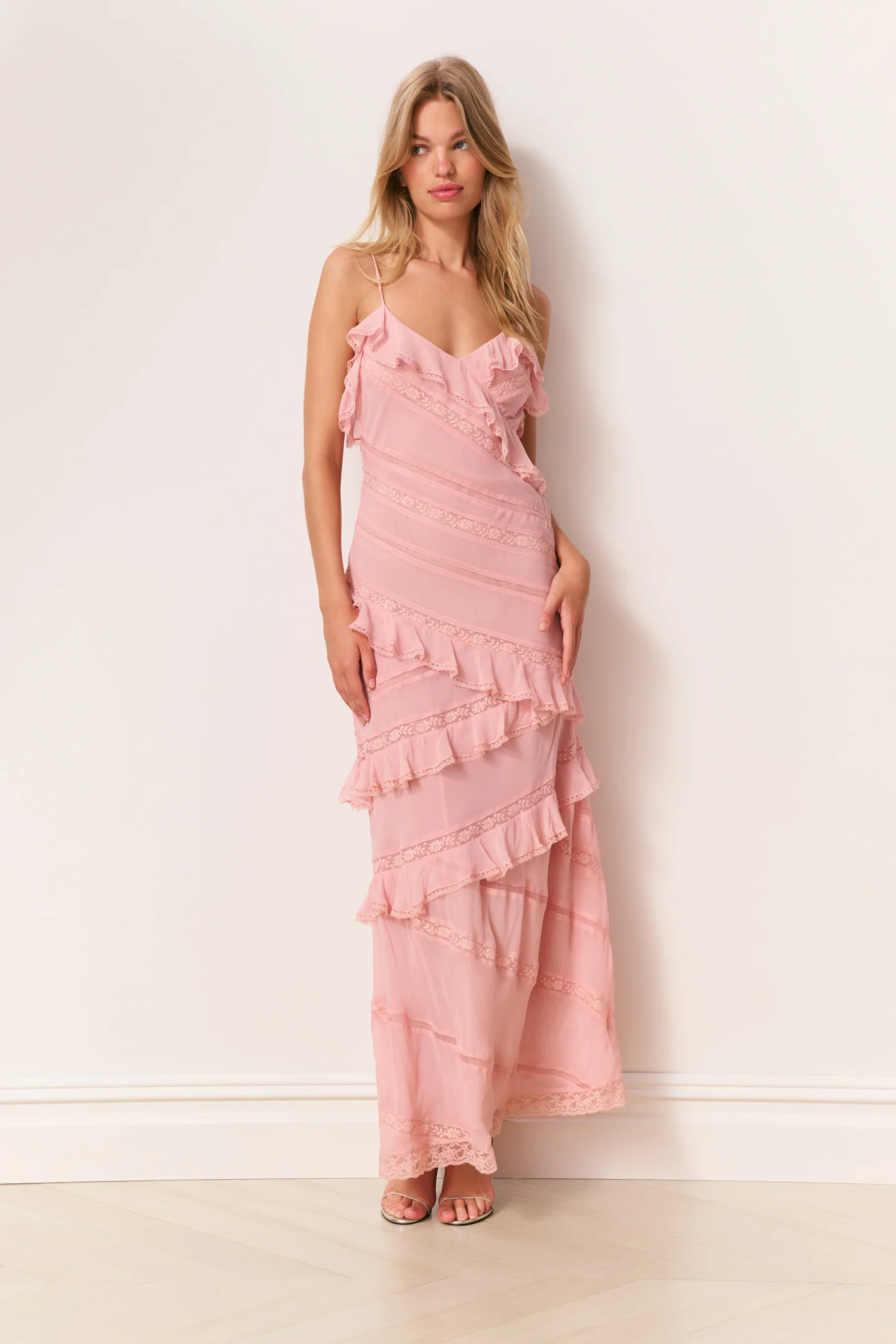 Vestido Maxi de Volantes de Chifón Louie