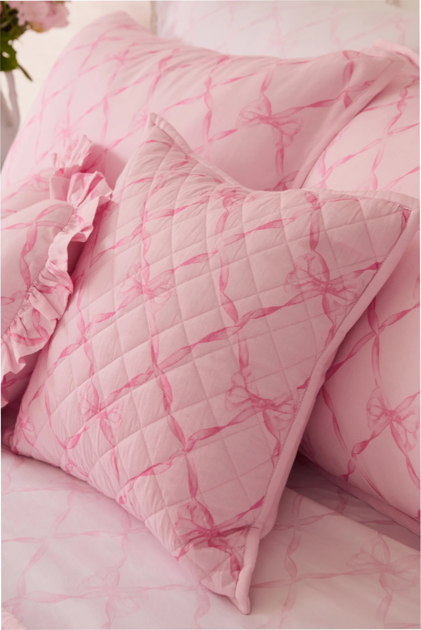 Almohada Cuadrada Acolchada con Forma de Corazón