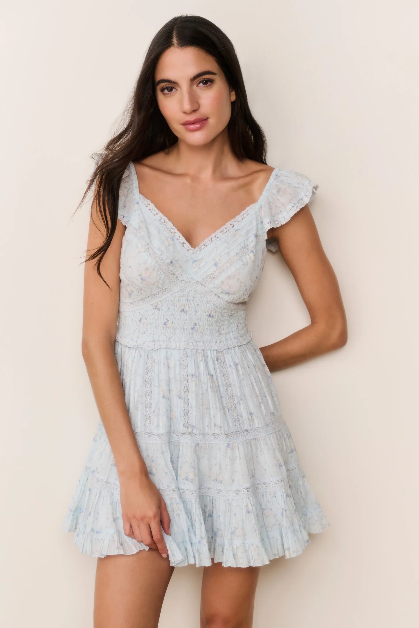 Vestido mini con estampado de guirnalda floral Presline