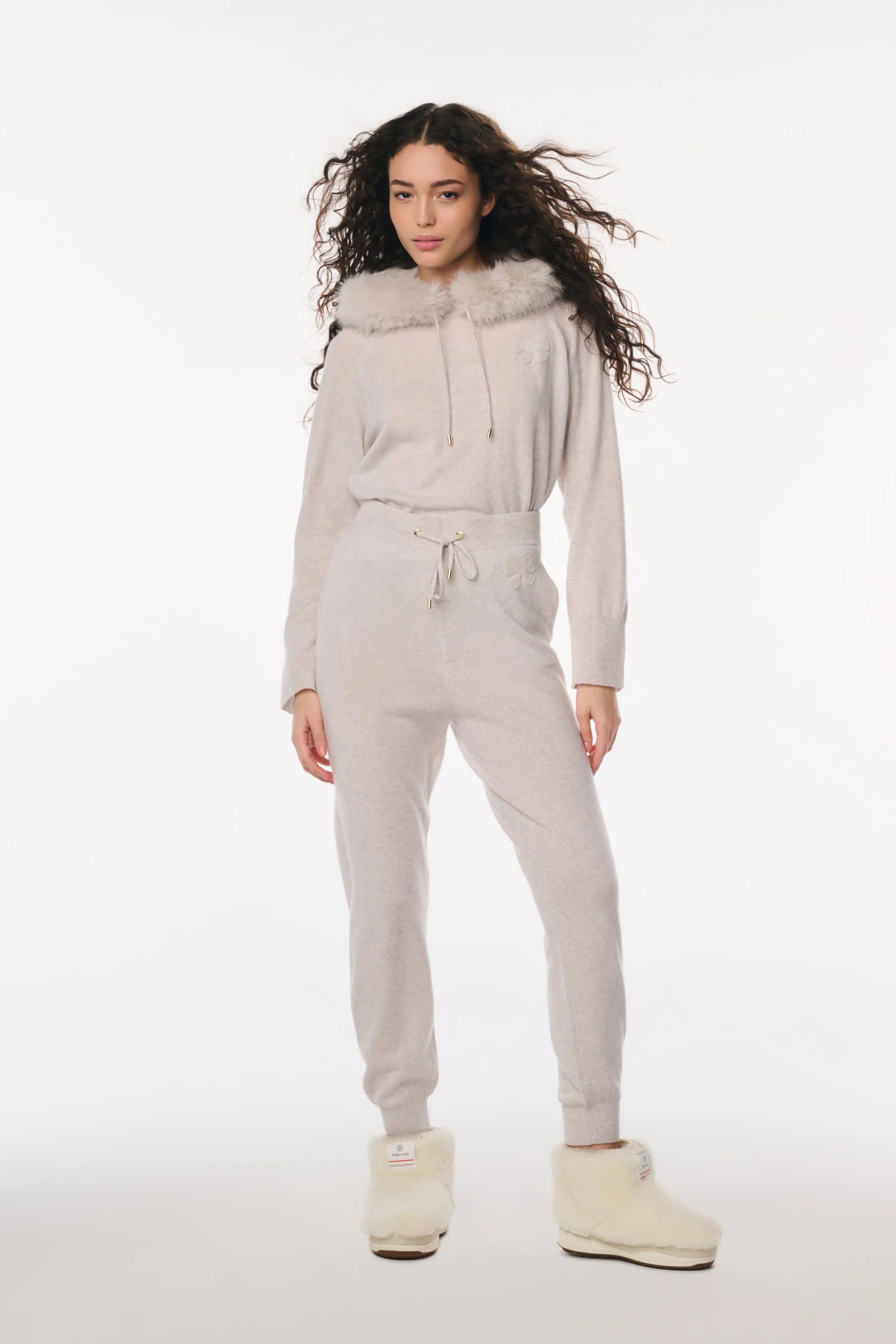 Pantalones Jogger de Lana y Cachemira Bolo de LoveShackFancy x MAX&MOI