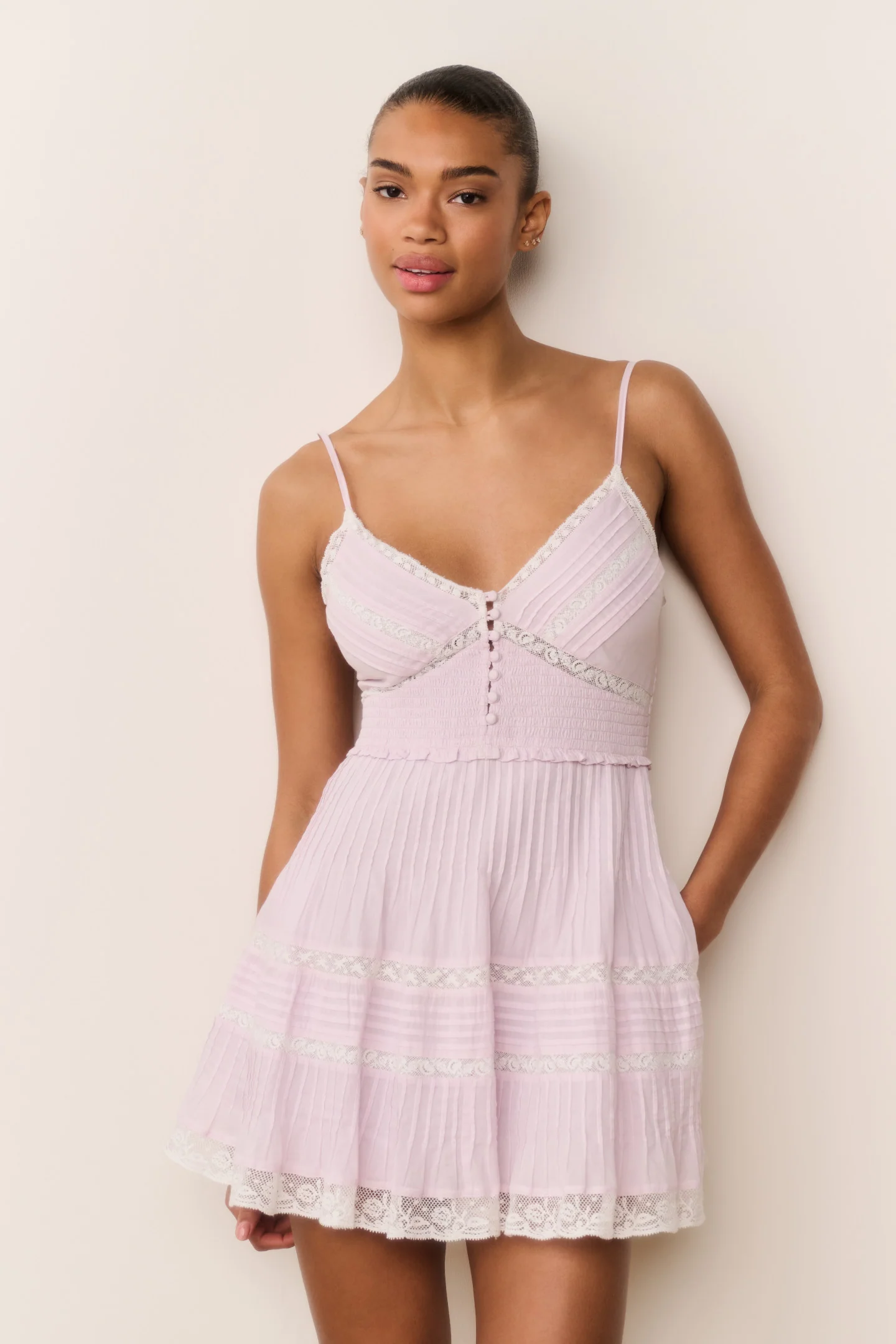 Vestido Corto de Algodón con Borde de Encaje Krista