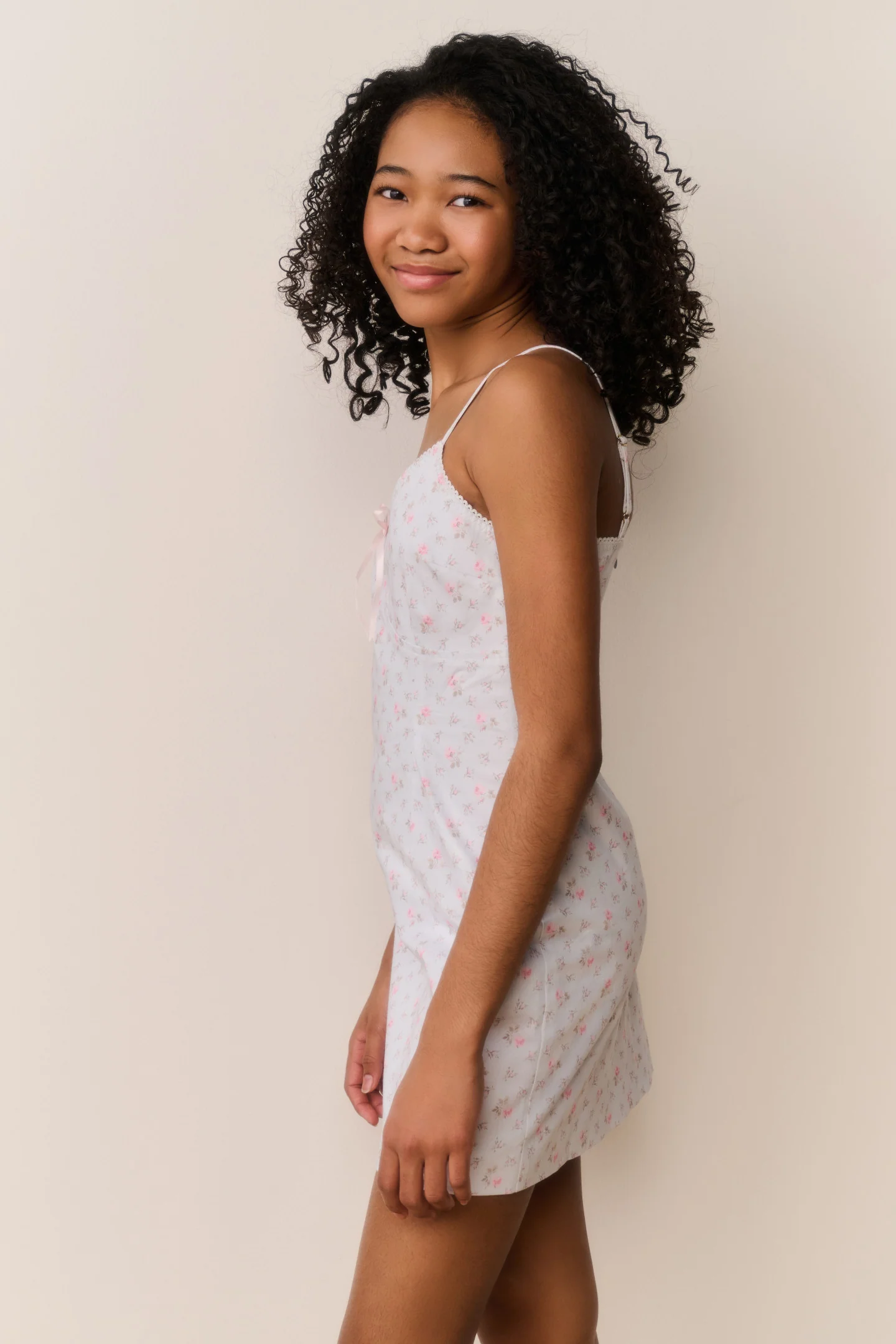 Vestido corto de algodón floral Tween Velasca
