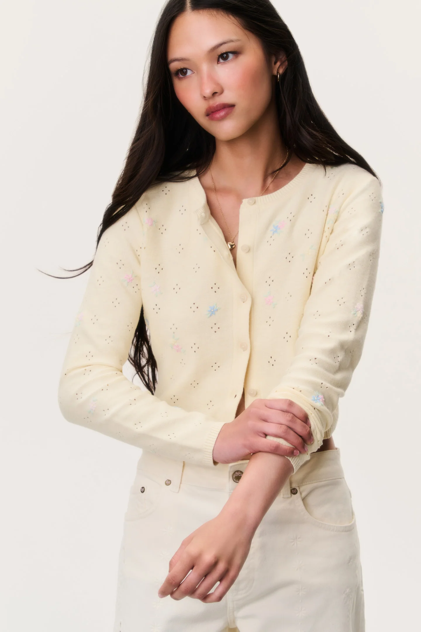 Cardigan con bordado floral Paelynn