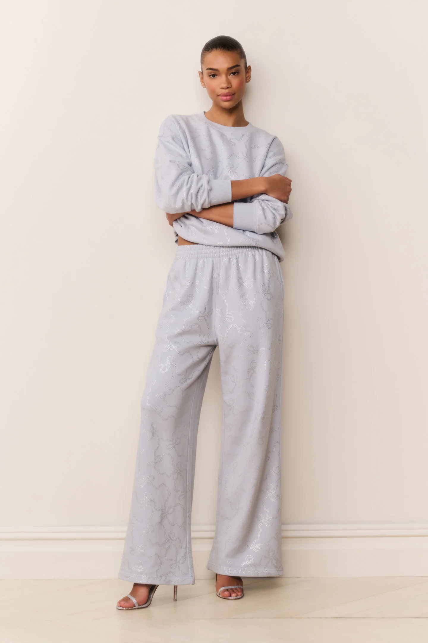 Pantalones de chándal de felpa con adornos de lazo Momo