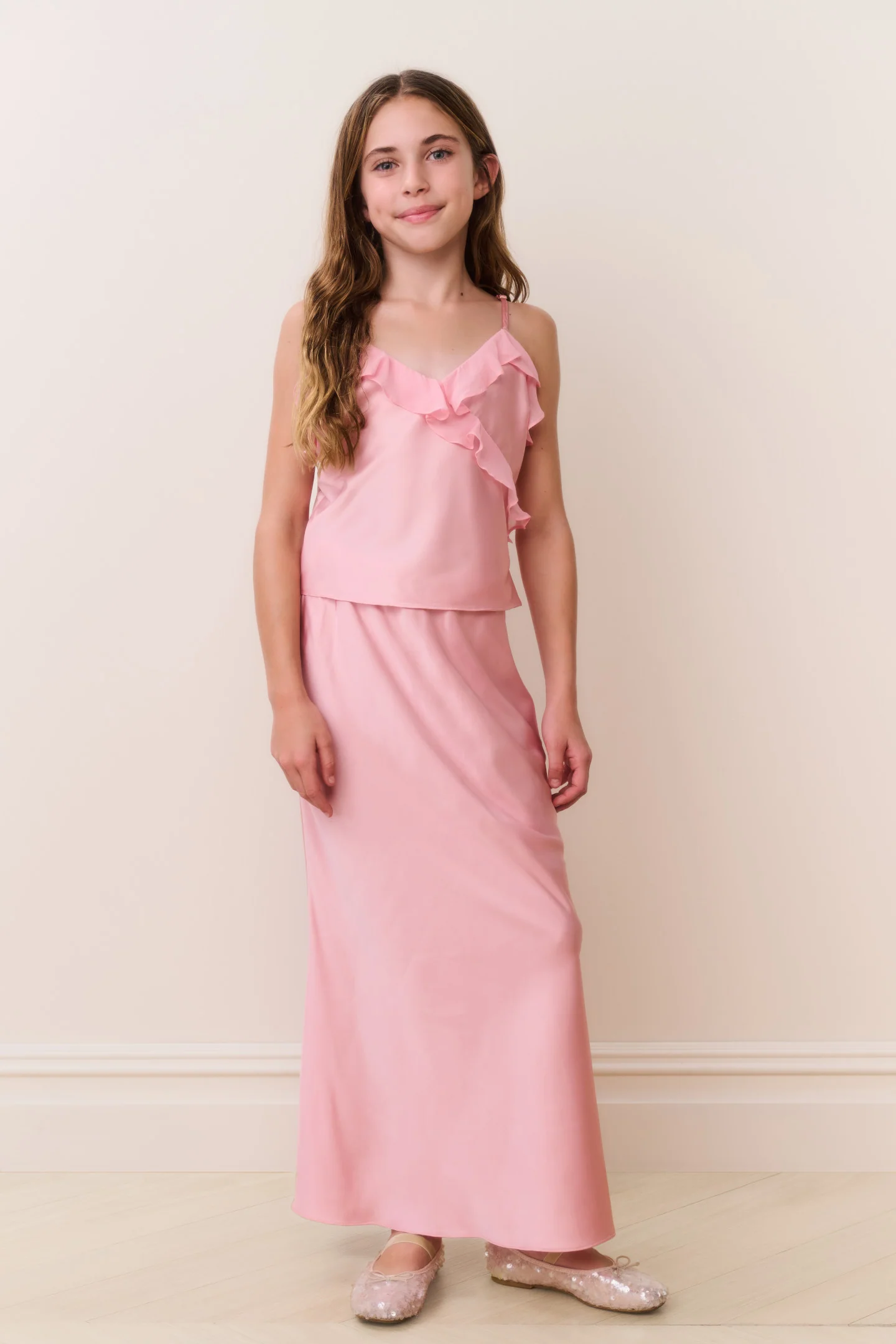 Vestido maxi de seda con diseño de encaje Tween Thyme